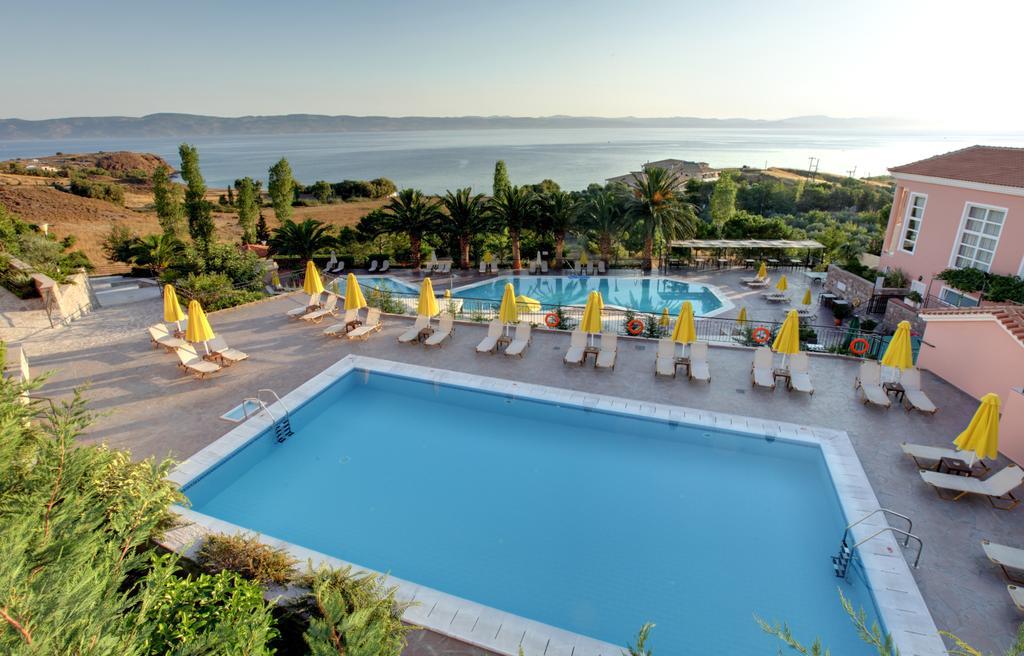 Sunrise Resort Hotel Mithimna Bagian luar foto